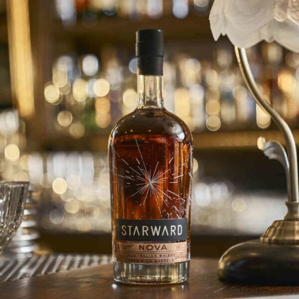 Starward nova single malt whisky reflects Melbourne's unique nature in every sip. A deliciously balanced and bold whisky for sharing and mixing.